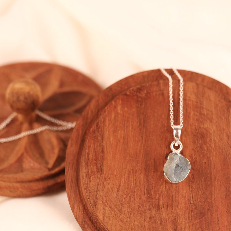 Gaia Aquamarin Charm Silber
