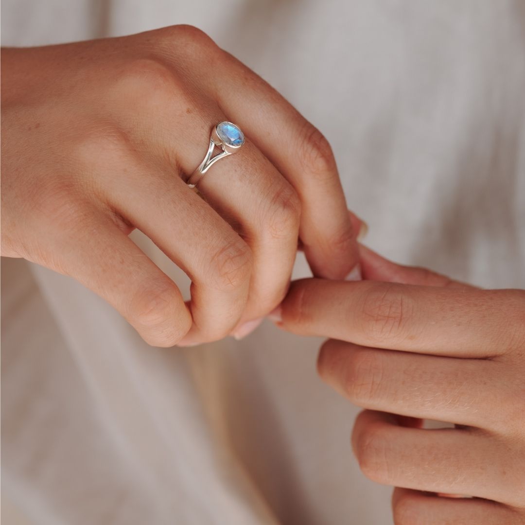 Kaleo Topas Ring Silber