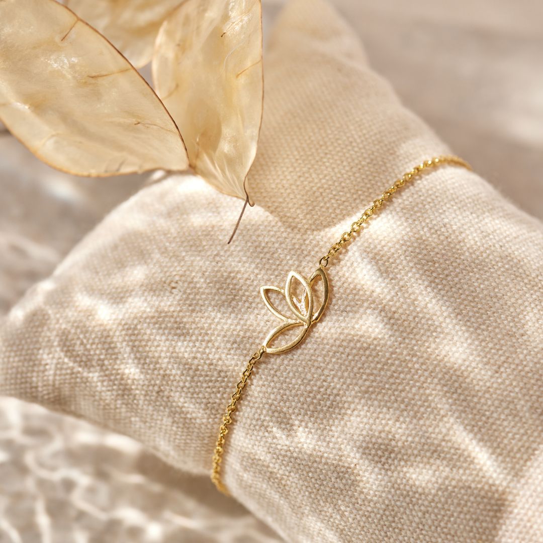 Lotus Armband Golden