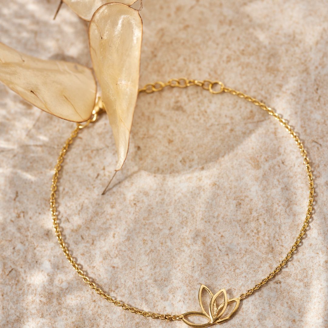 Lotus Armband Golden