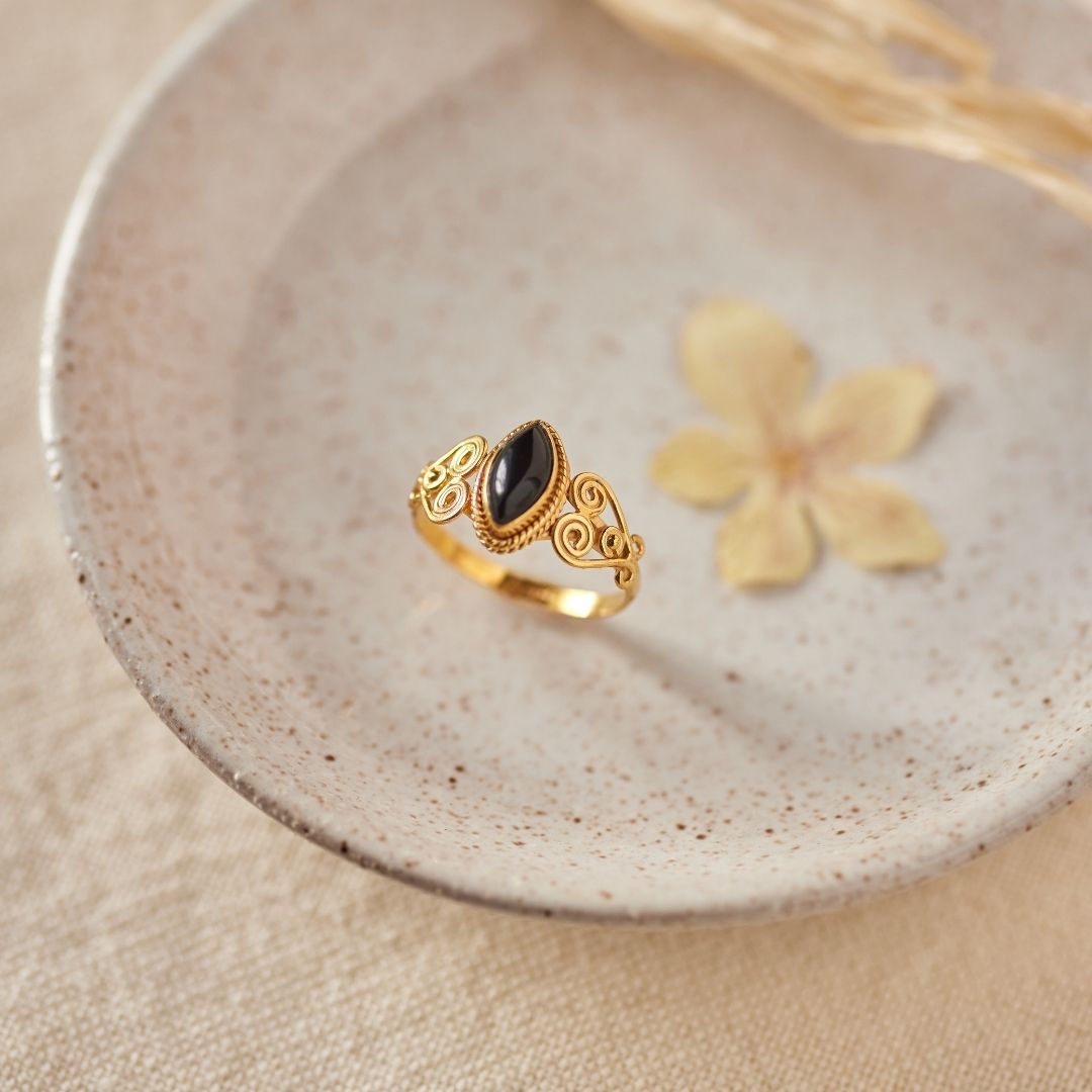Namaste Onyx Ring Golden
