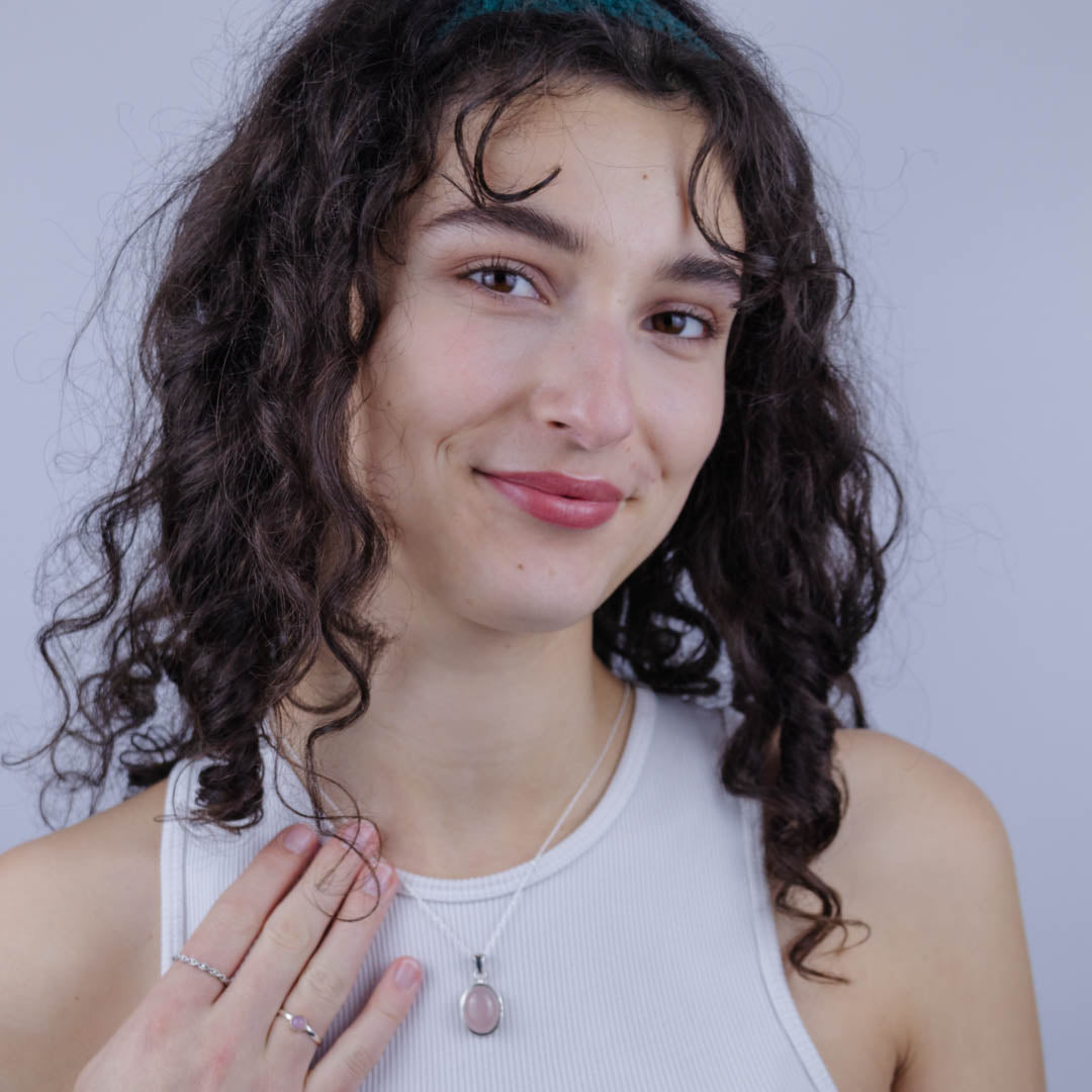 Aylin Rosenquarz Charm Silber - Spirit of Liebs