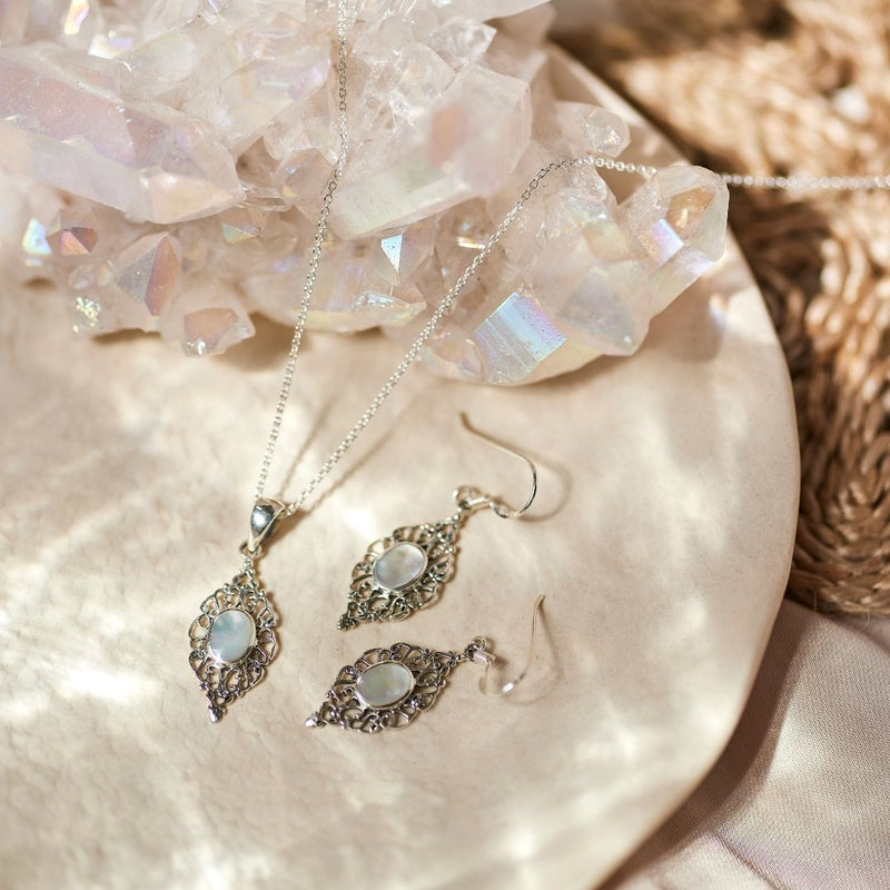 Sahara Weißes Perlmutt Charm Silber