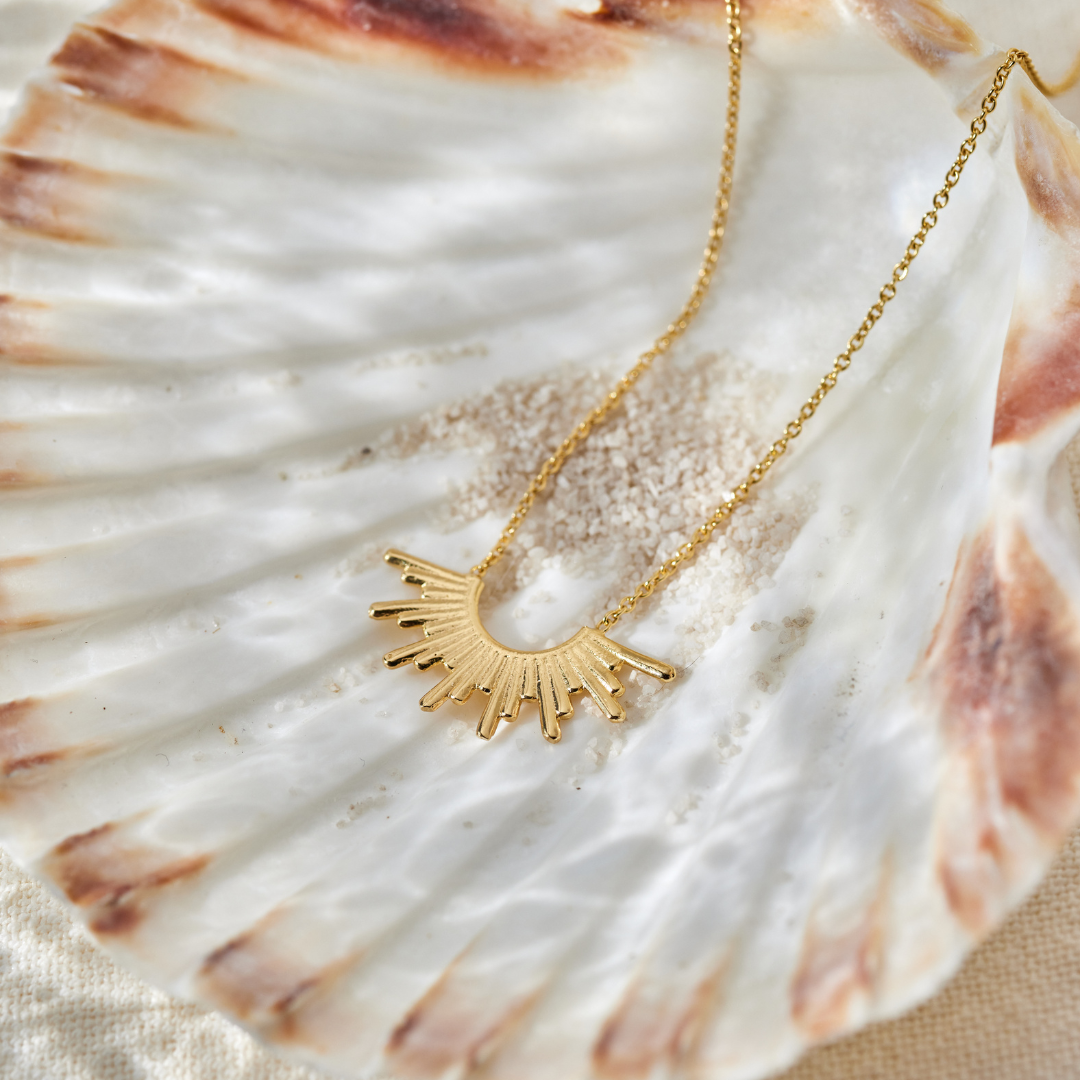 Solis Kette Golden