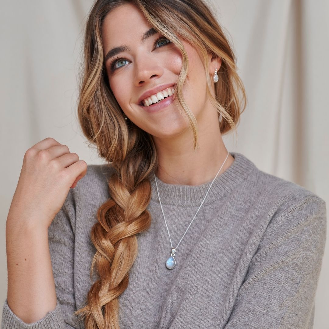 Venus Mondstein Charm Silber