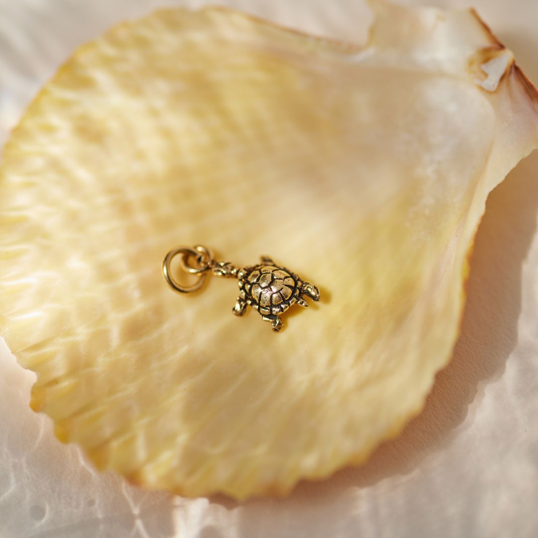Amai Charm Golden