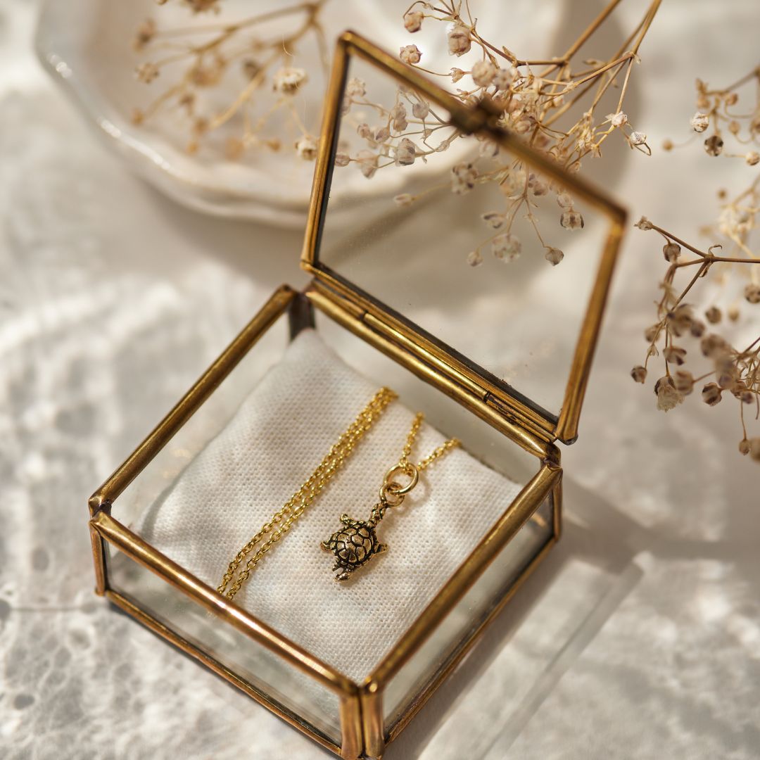 Amai Charm Golden