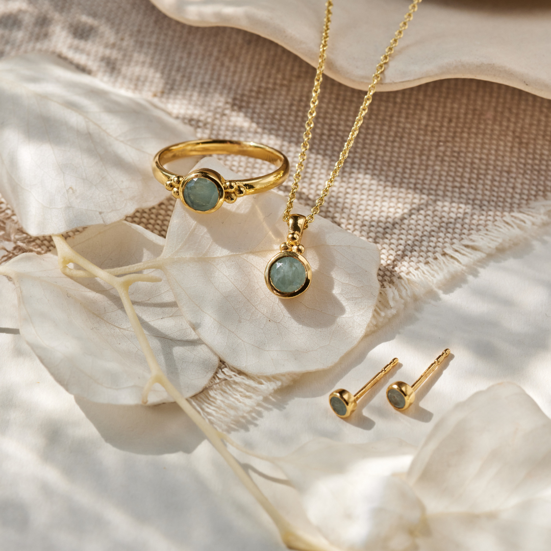 Ava Aquamarin Ring Golden