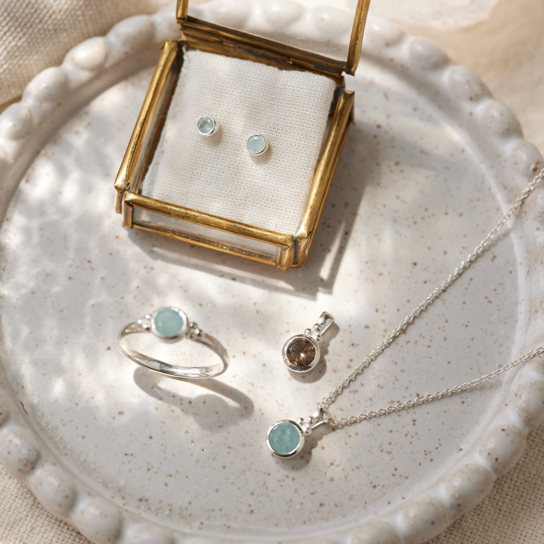 Ava Rauchquarz Charm Silber