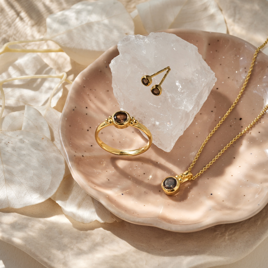 Ava Rauchquarz Charm Golden