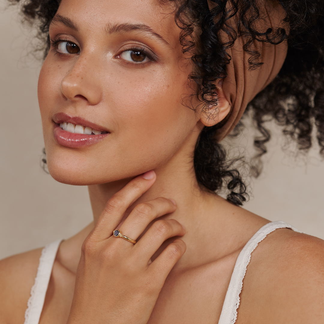 Ava Rauchquarz Ring Golden