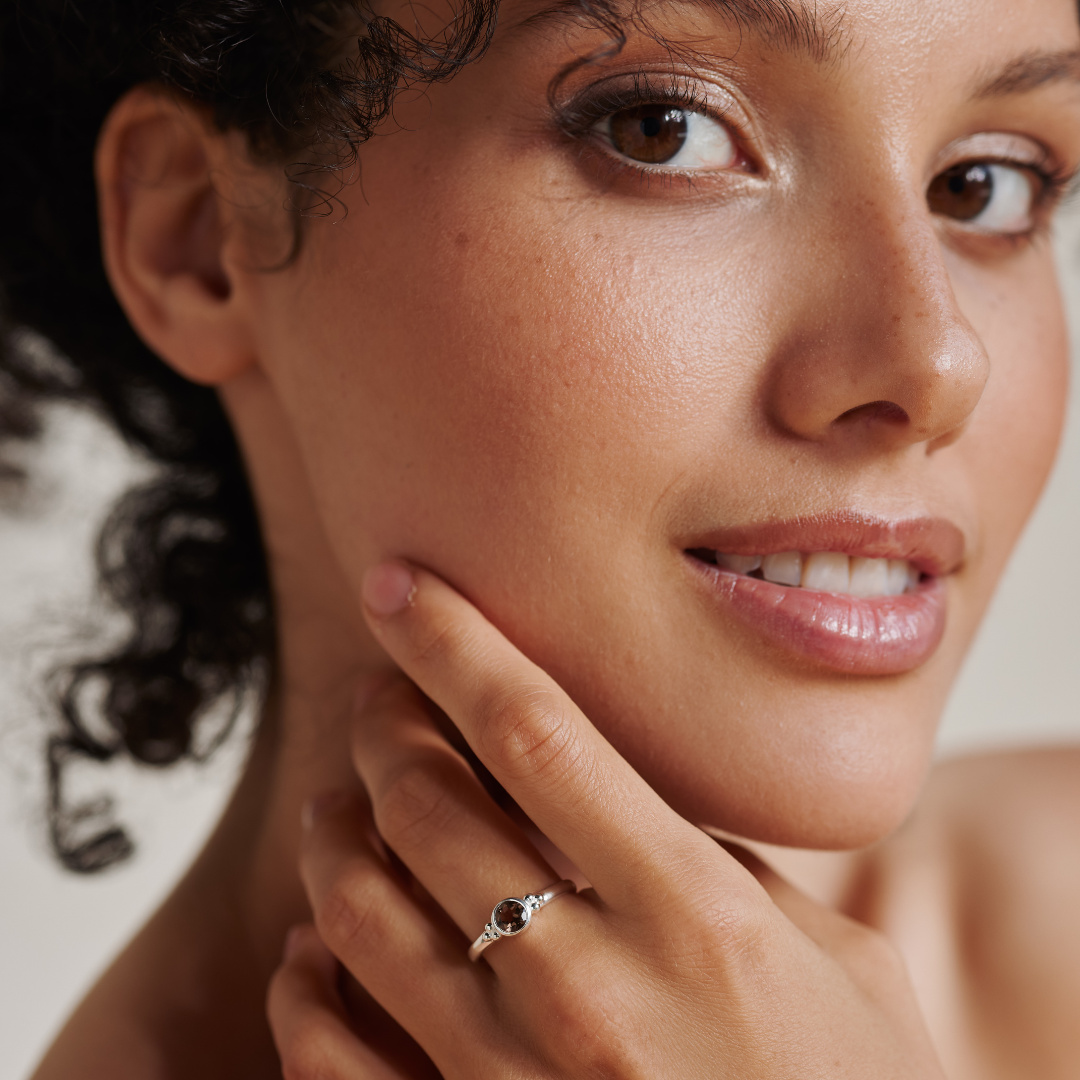 Ava Rauchquarz Ring Silber