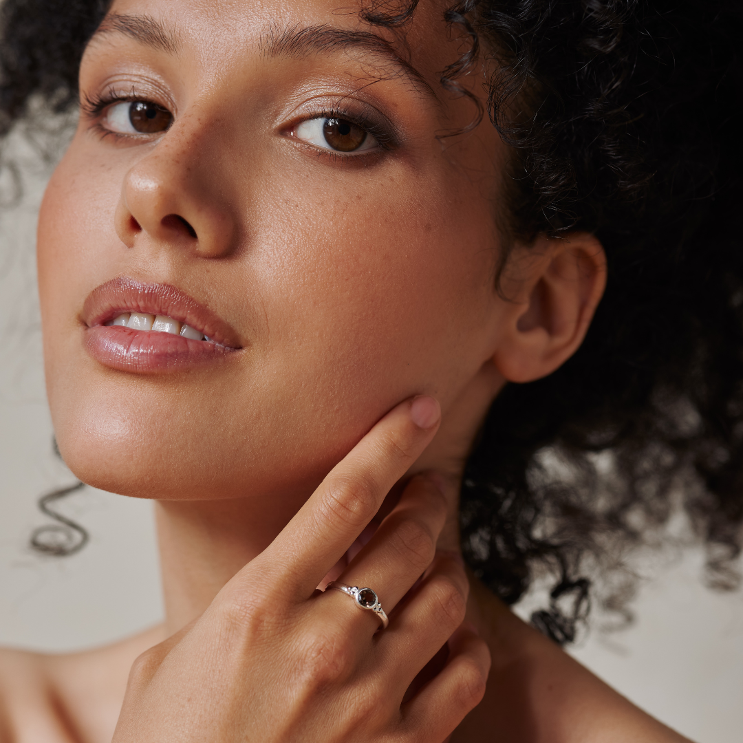 Ava Rauchquarz Ring Silber