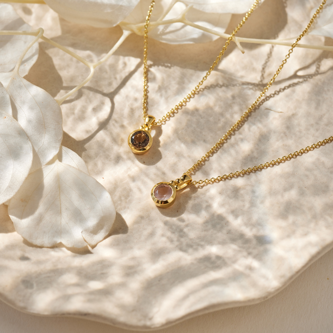 Ava Rauchquarz Charm Golden