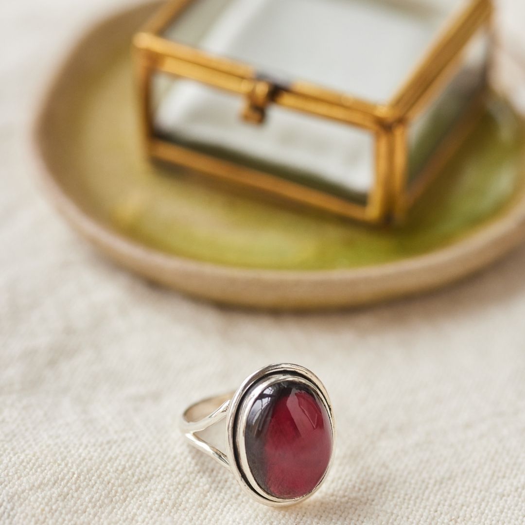 Aylin Granat Ring Silber