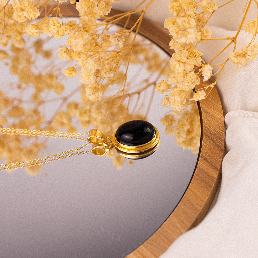 Aylin Onyx Charm Golden - Spirit of Liebs
