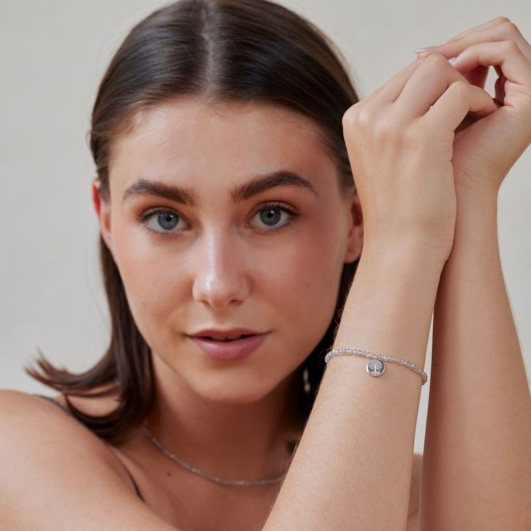 "Breathe in, breathe out" Labradorit Armband Silber