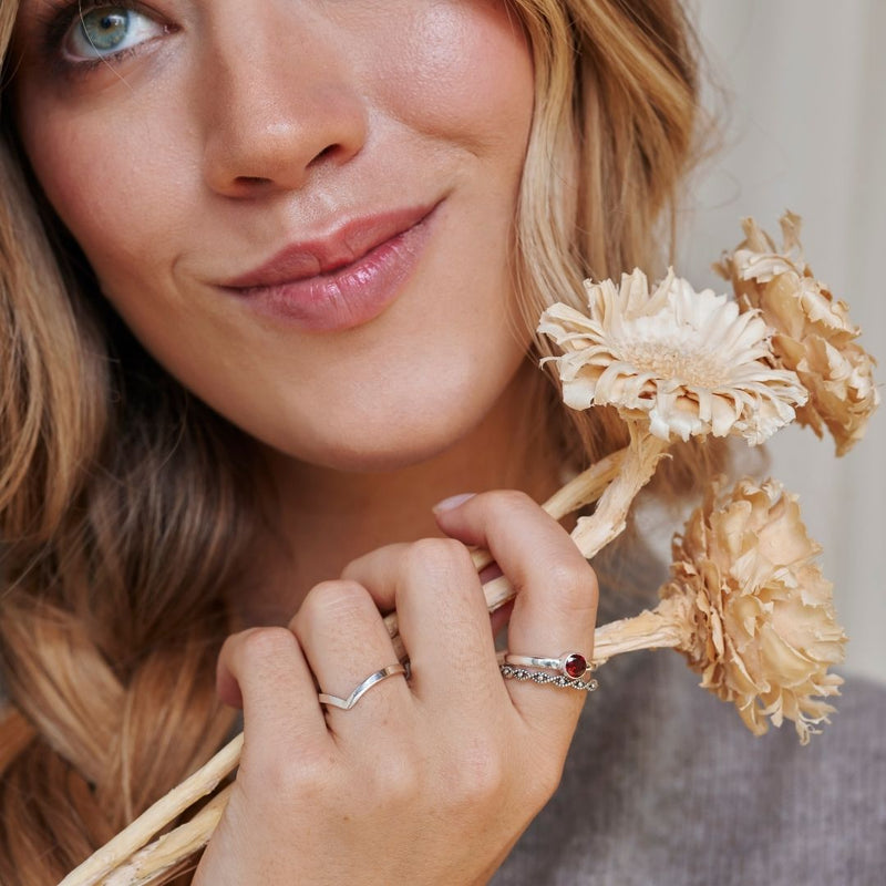 Una Granat Ring Silber Set