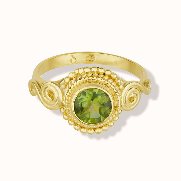 Dara Peridot Ring Golden