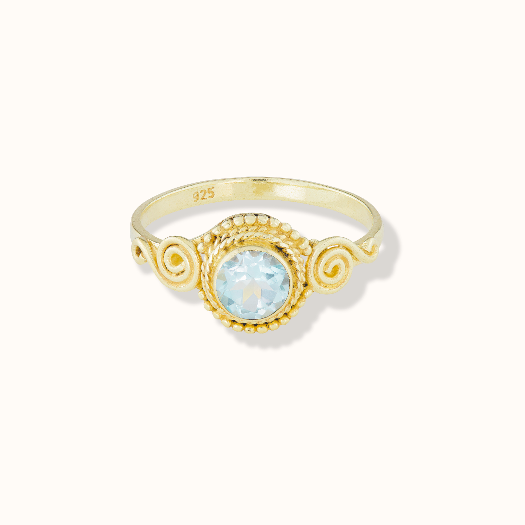 Dara Topas Ring Golden - Spirit of Liebs