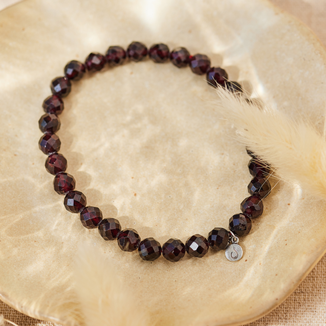 ENDURANCE Granat Armband