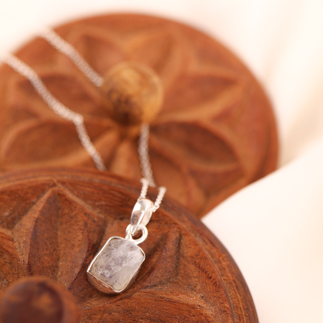 Gaia Mondstein Charm Silber - Spirit of Liebs