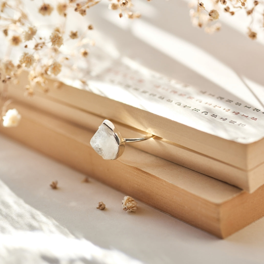 Gaia Mondstein Ring Golden