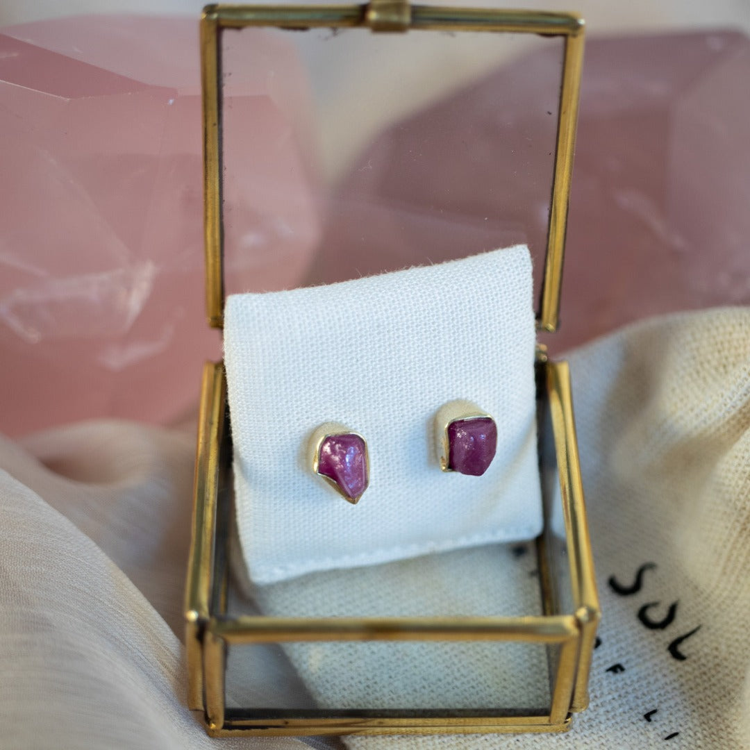 Gaia Rubin Ohrstecker Golden