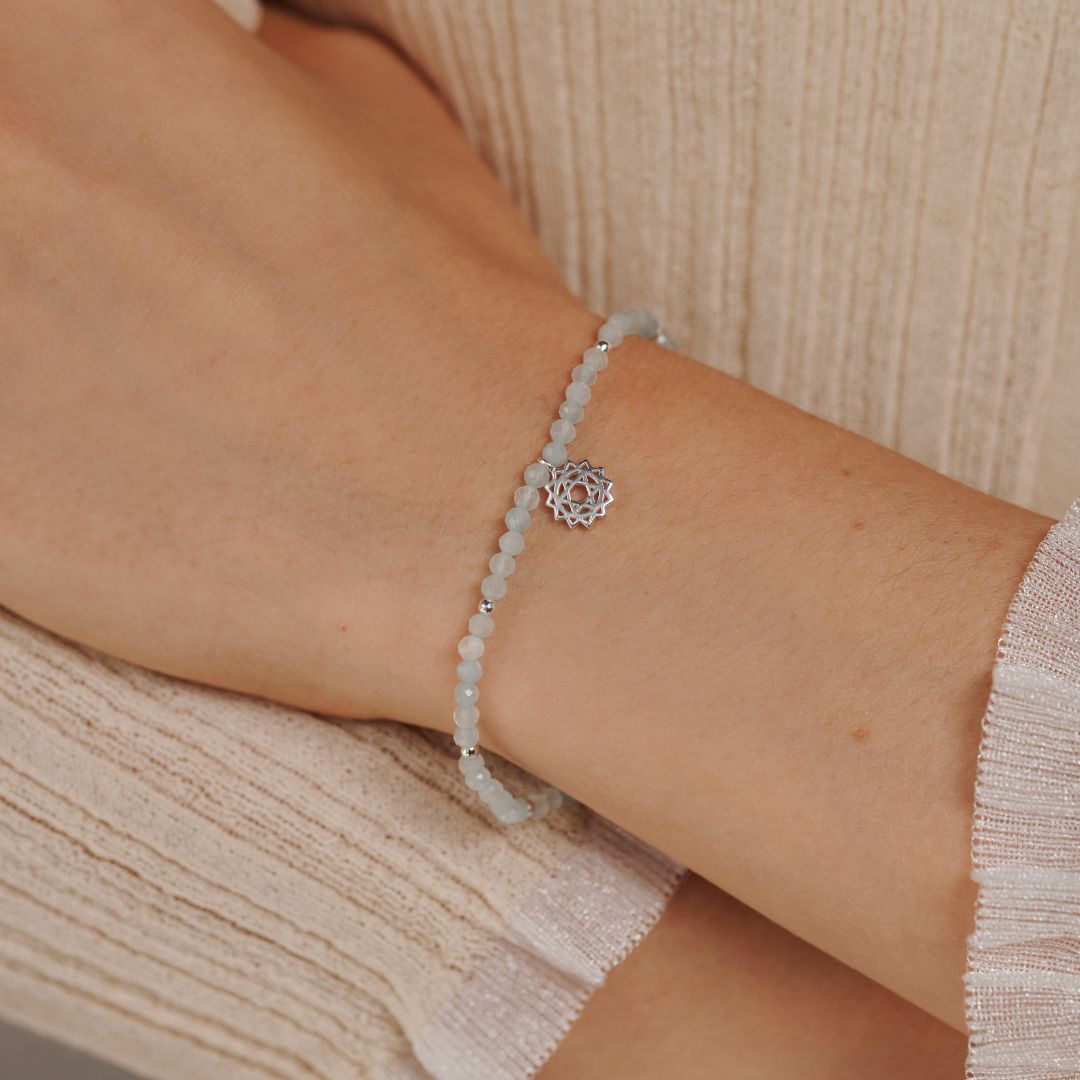"I embrace serenity" Aquamarin Armband Silber