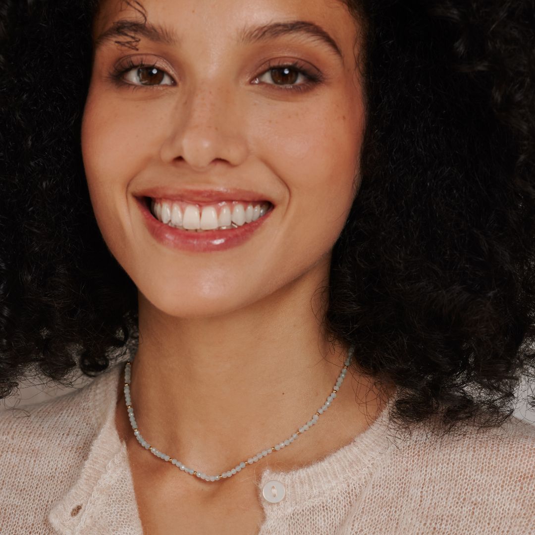 "I embrace serenity" Aquamarin Kette Golden