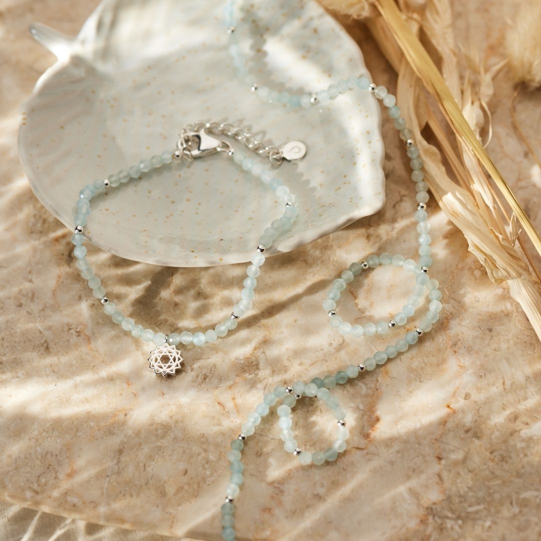 "I embrace serenity" Aquamarin Kette Silber