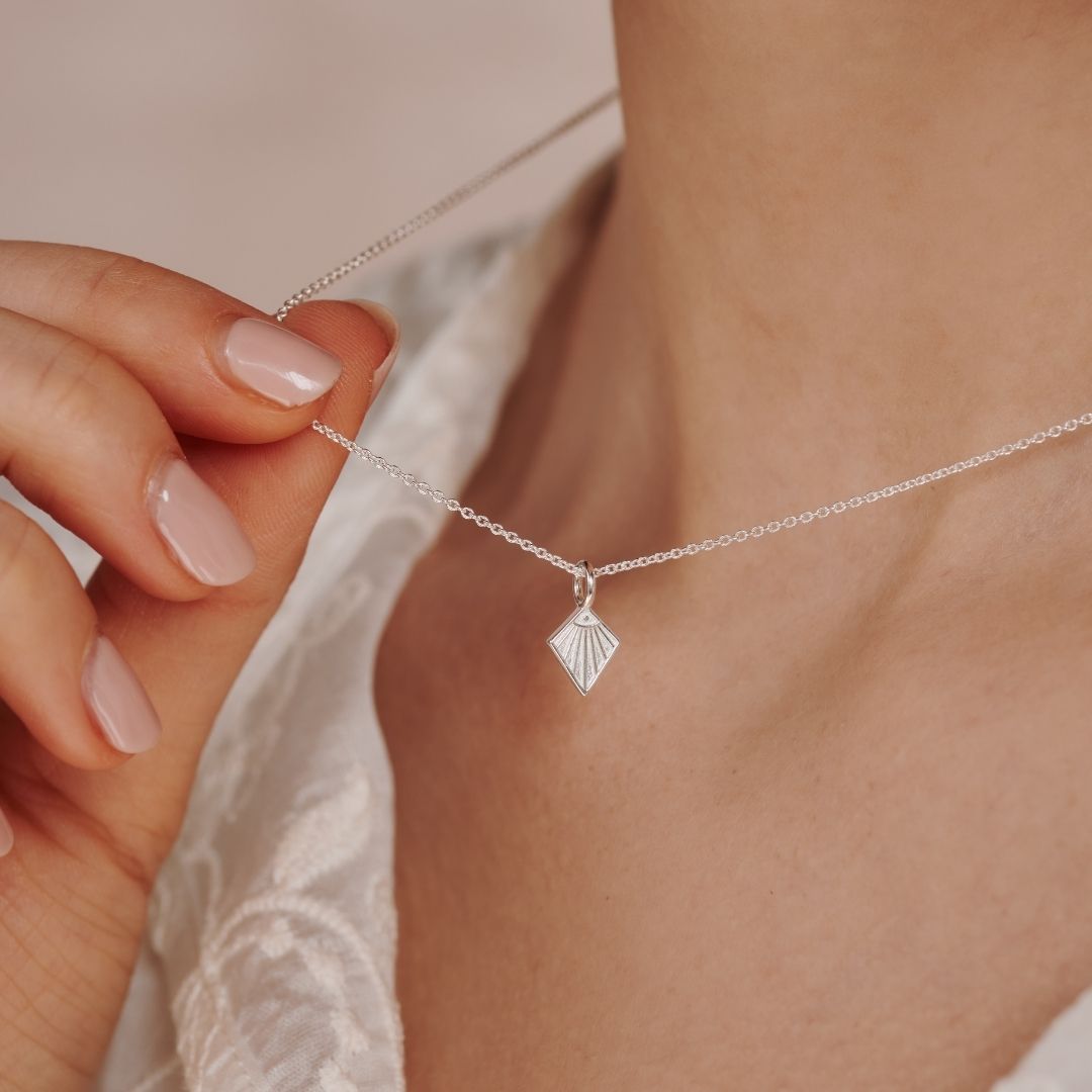 "I feel alive" Charm Silber