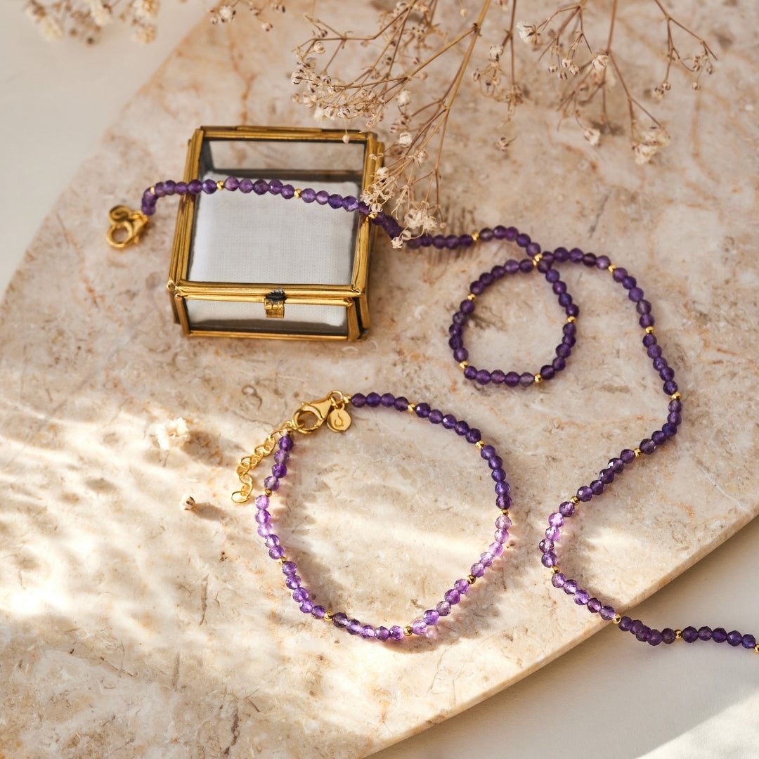 "Own Your Light" Amethyst Kette Golden (Weltfrauentag Limited Edition)