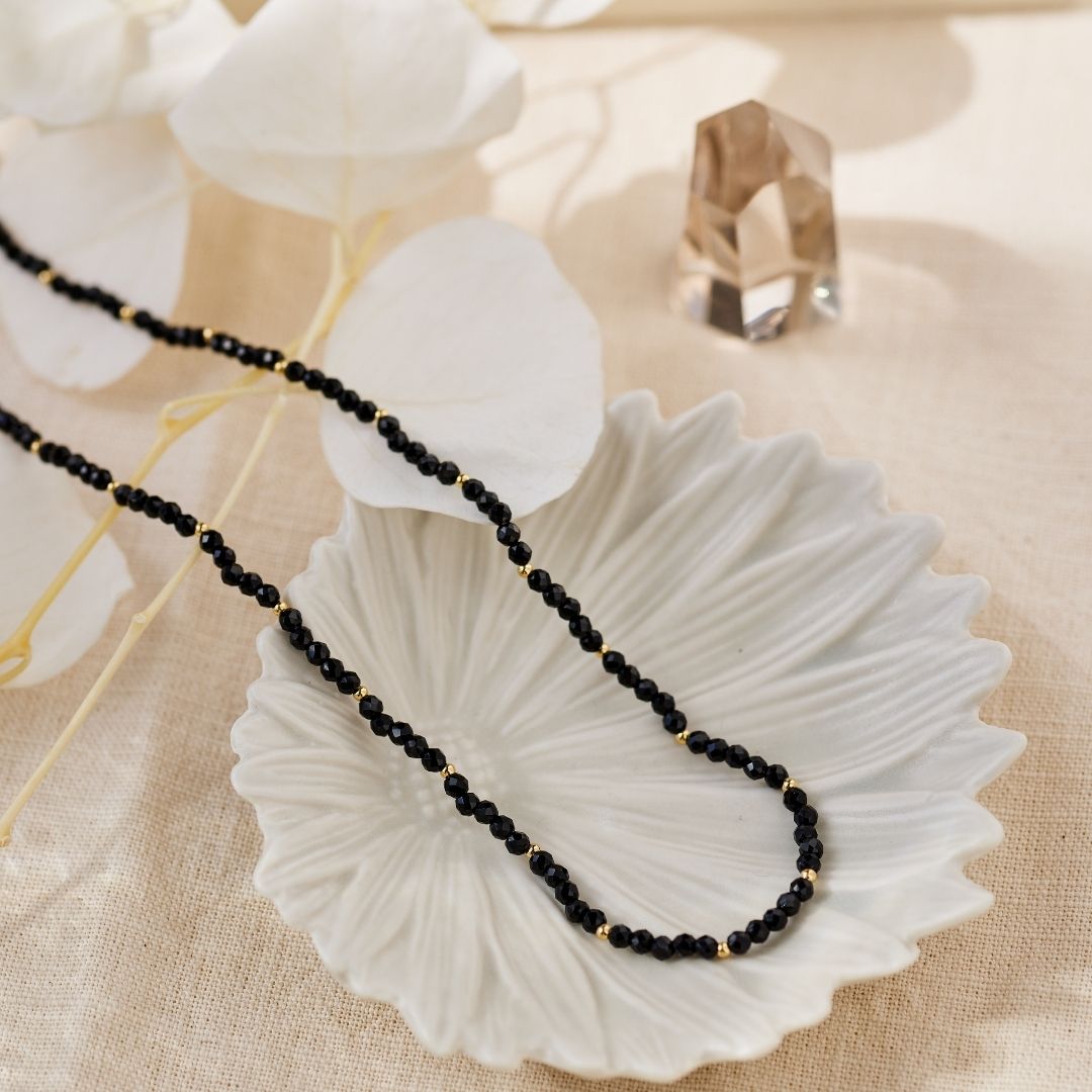 "I feel protected" Onyx Kette Golden