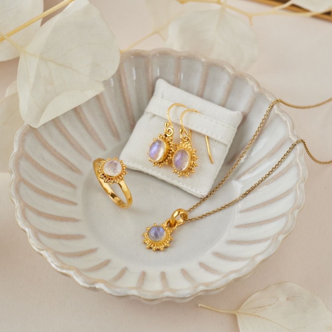 Indische Sonne Mondstein Golden Set