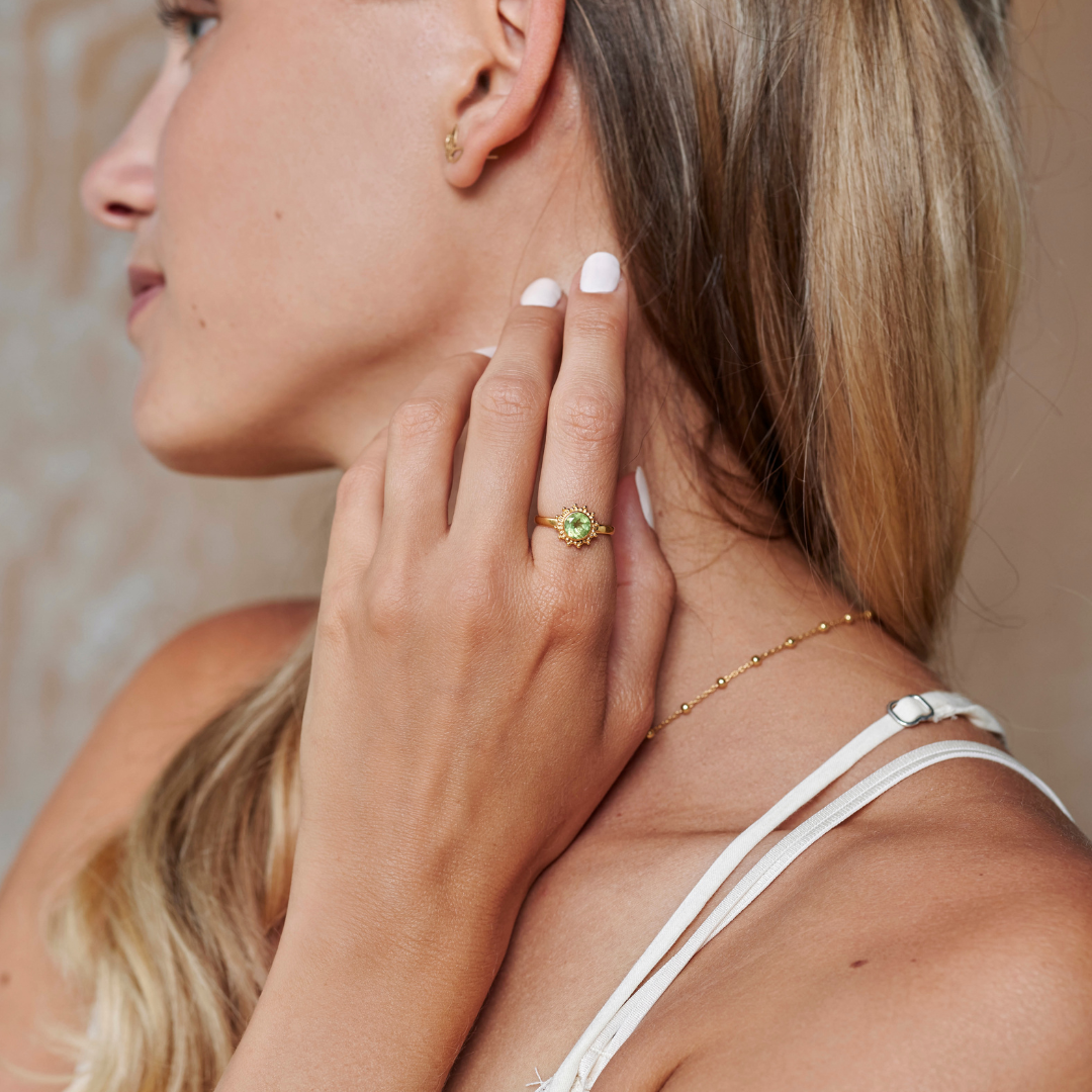 Indische Sonne Peridot Ring Golden