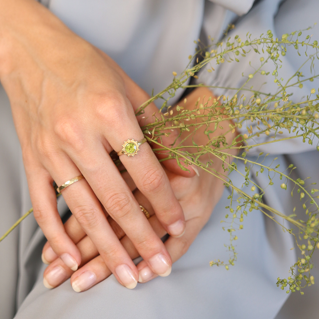 Indische Sonne Peridot Ring Golden - Spirit of Liebs