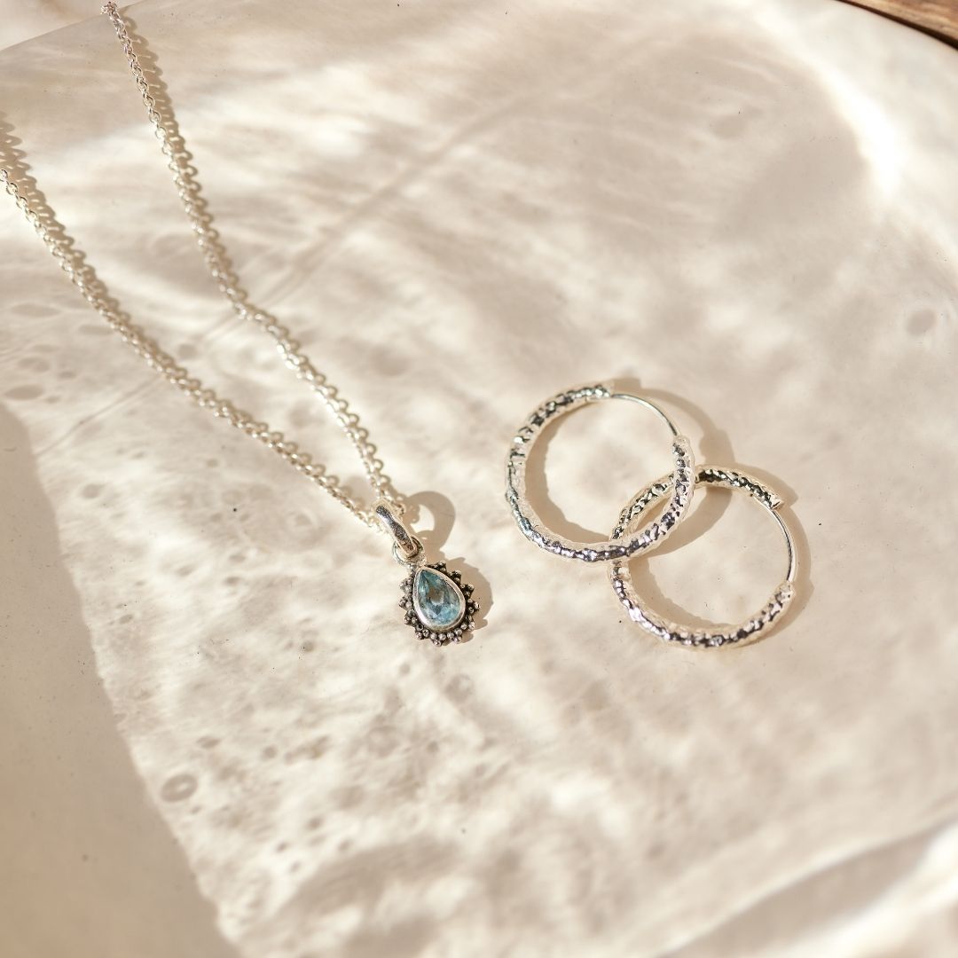 Lina Topas Charm Silber