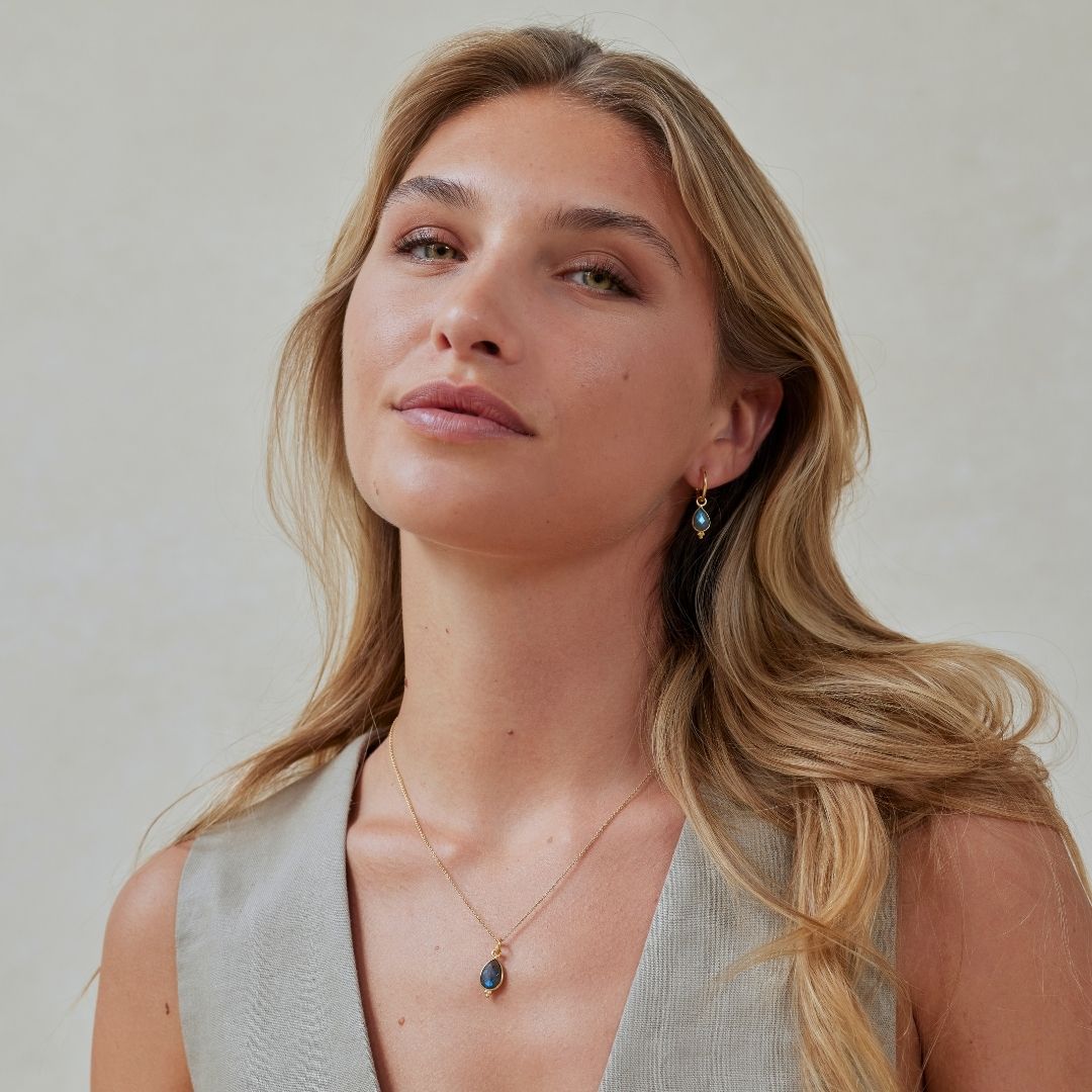 Luna Labradorit Hoops Golden