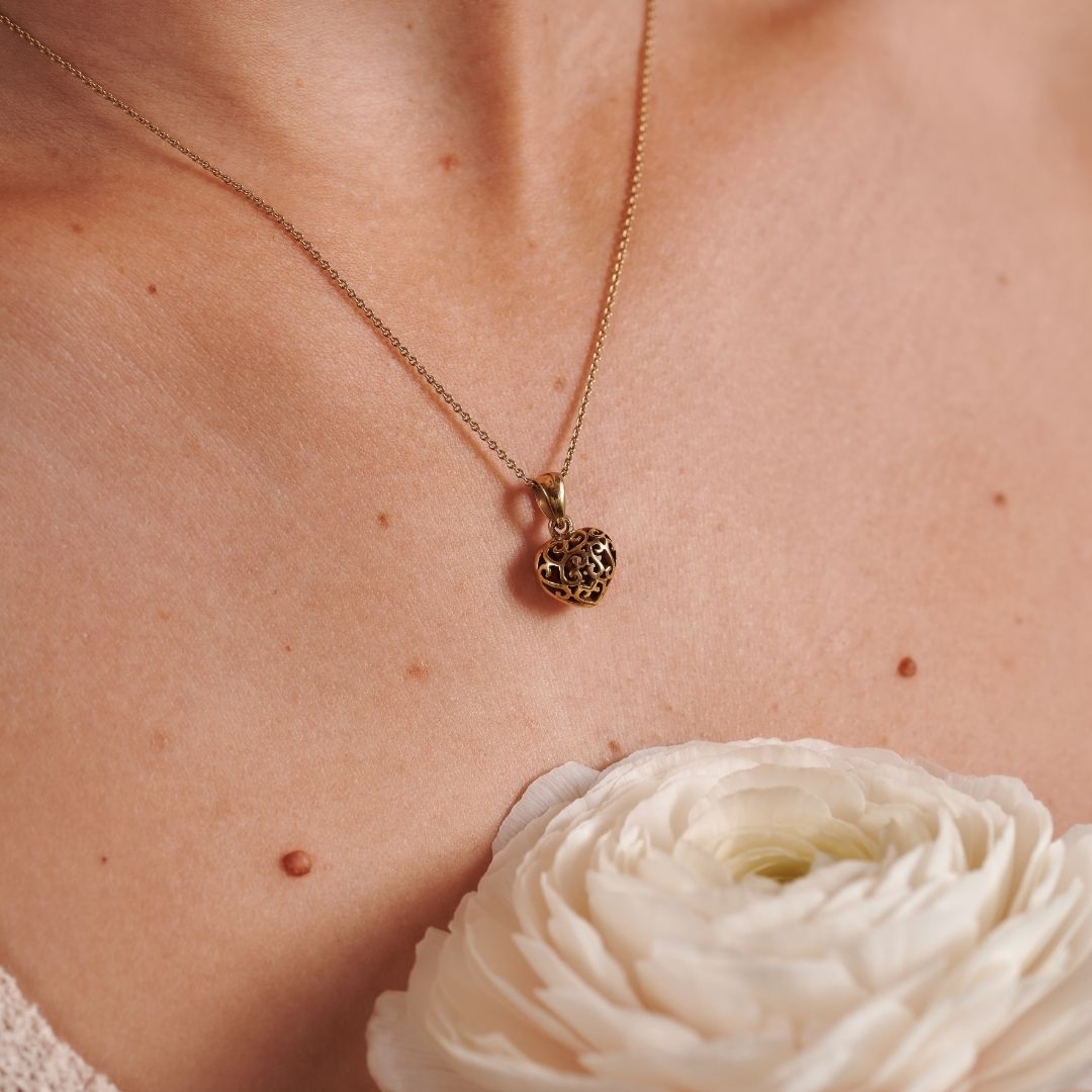 Mon Cheri Charm Golden