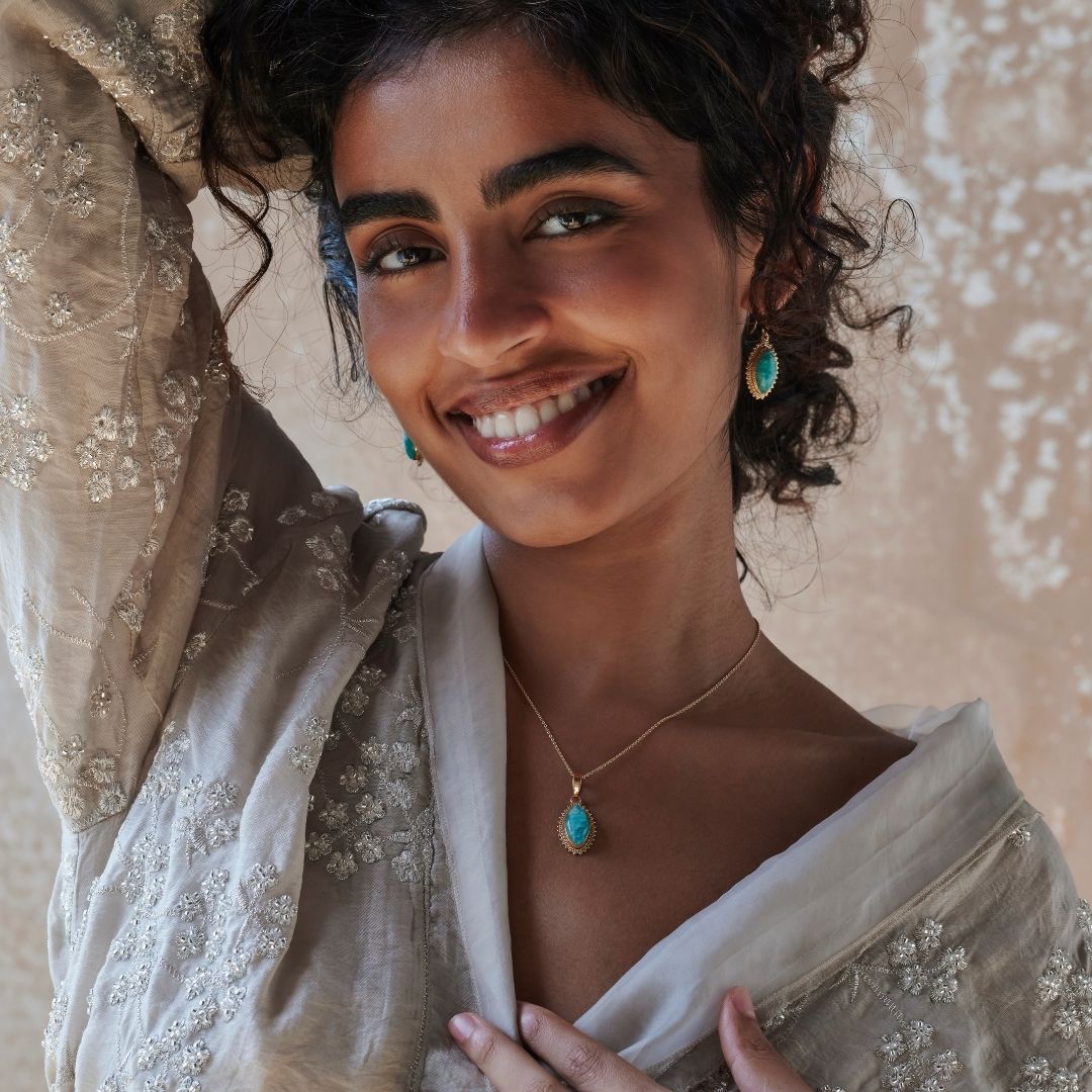 Namaste Amazonit Charm Golden