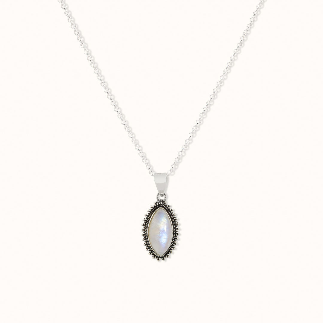 Namaste Mondstein Charm Silber - Spirit of Liebs