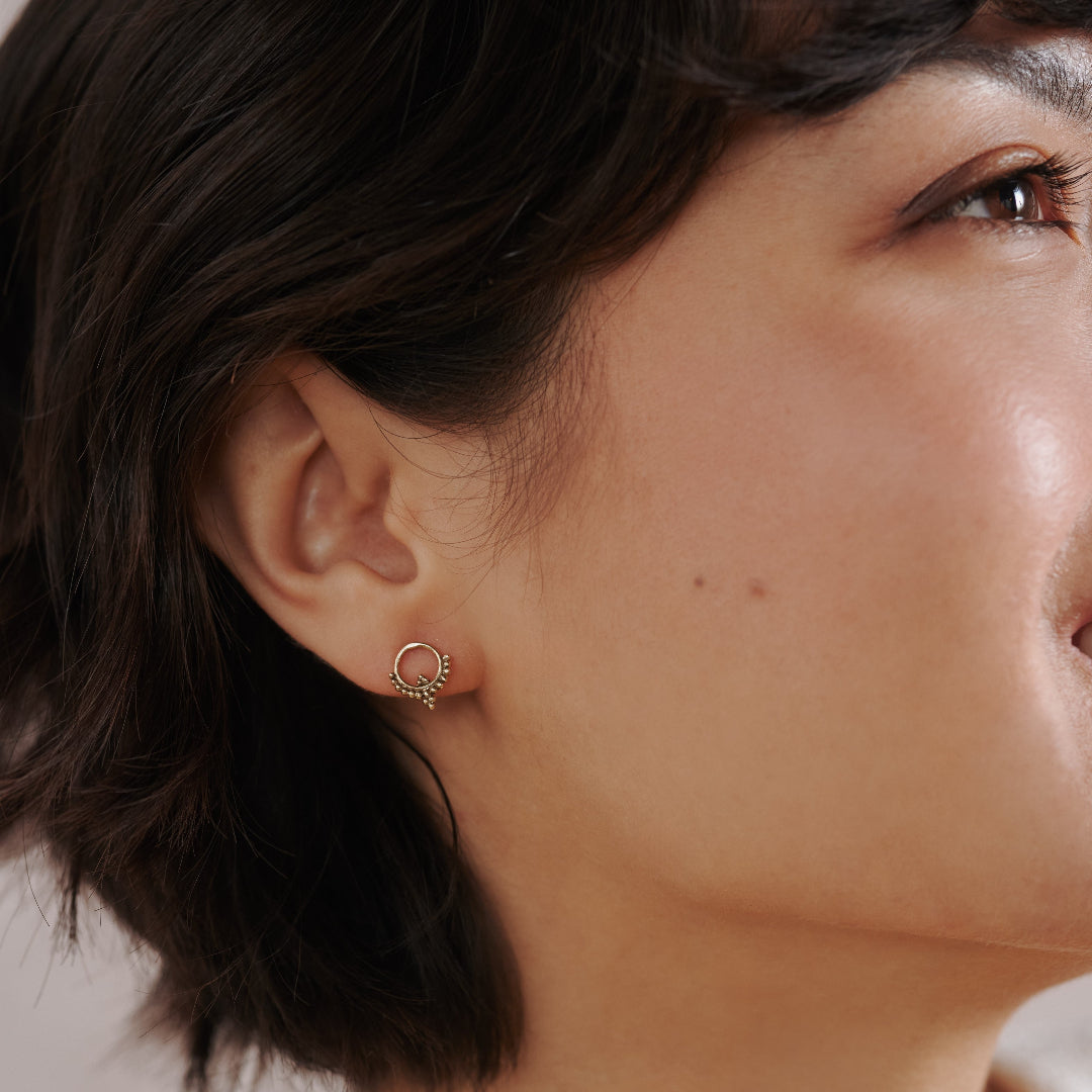 Raya Ohrstecker Golden