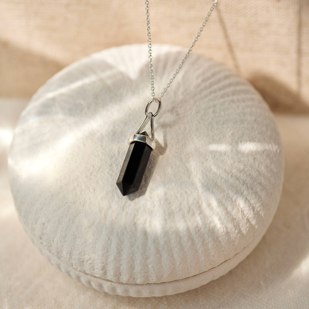 Soul Kristallspitze Onyx Charm Silber