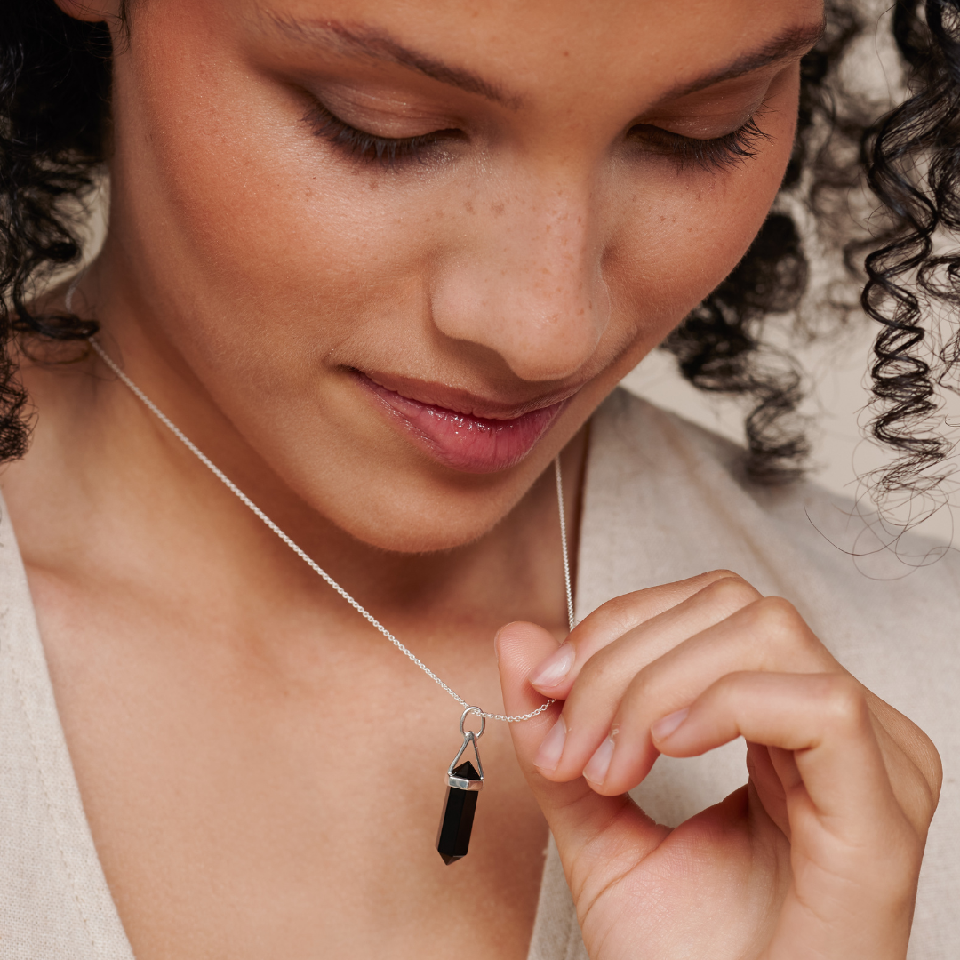 Soul Kristallspitze Onyx Charm Silber