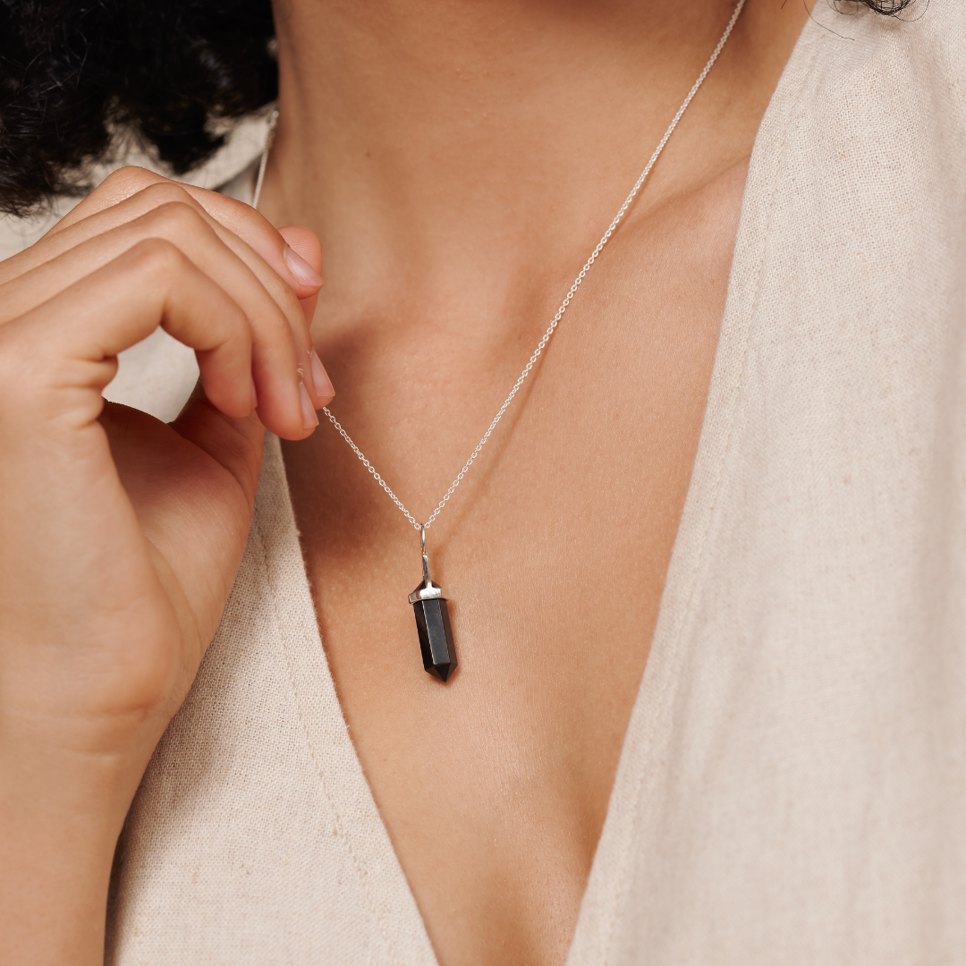 Soul Kristallspitze Onyx Charm Silber