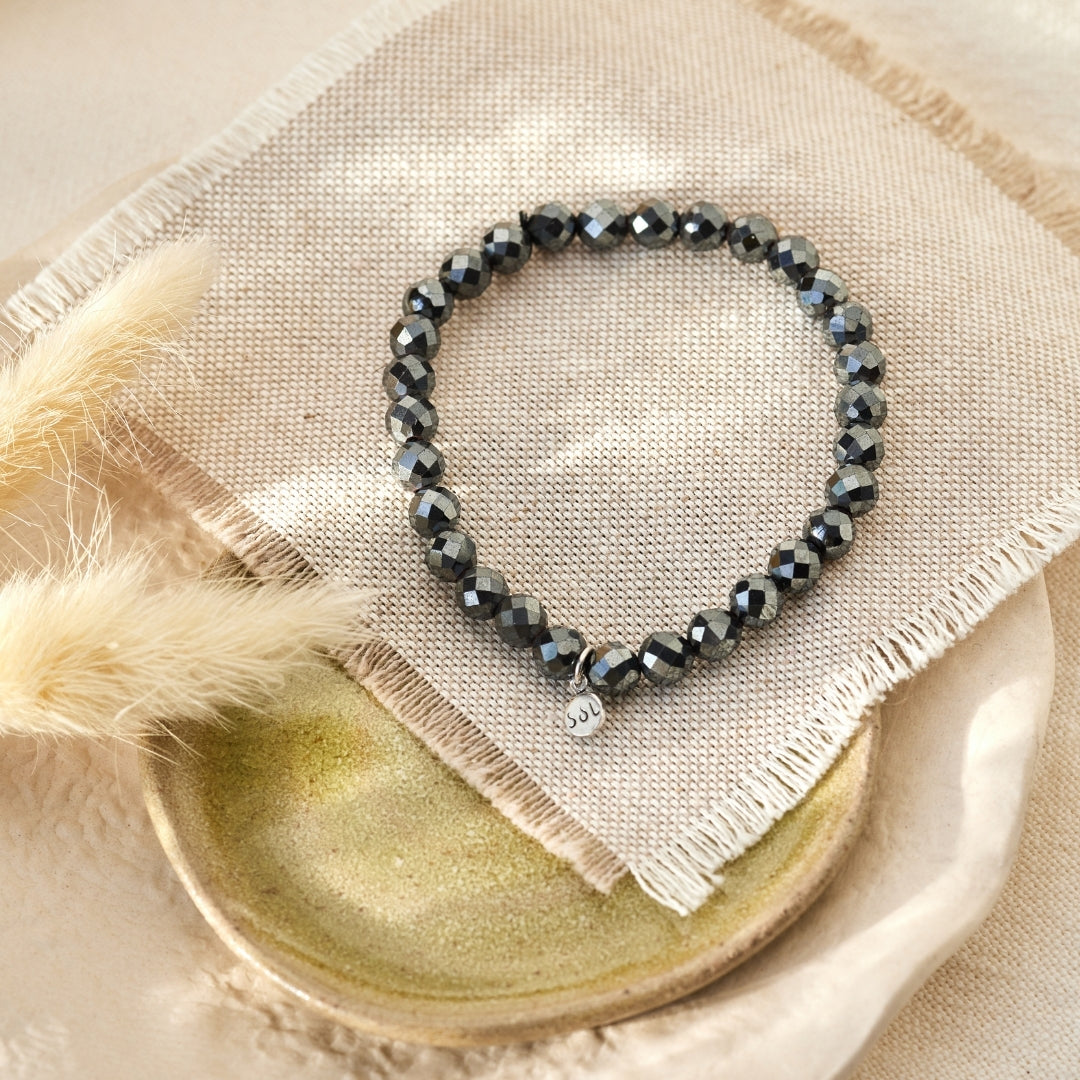 STRENGTH Hämatit Armband