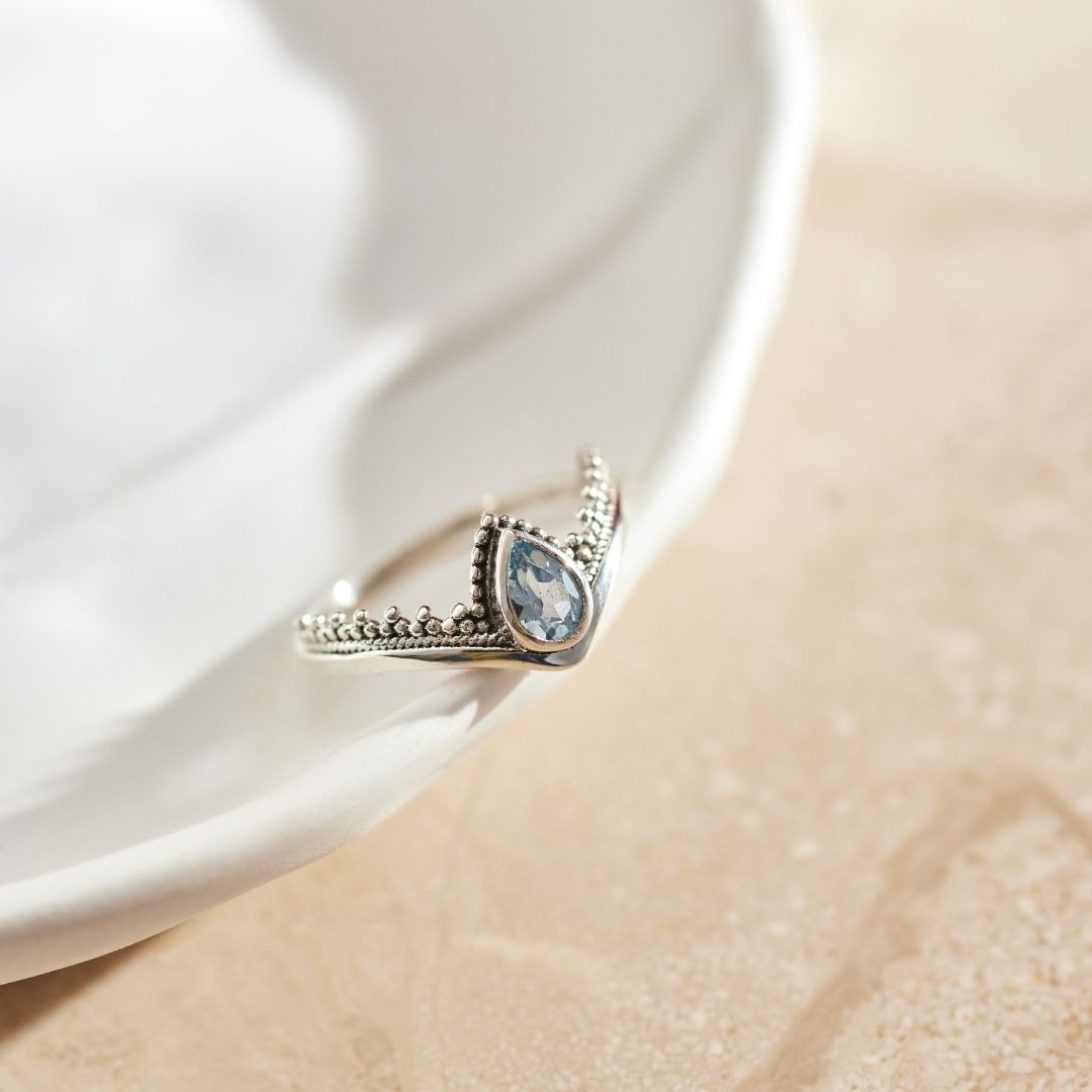 Tiara Topas Ring Silber