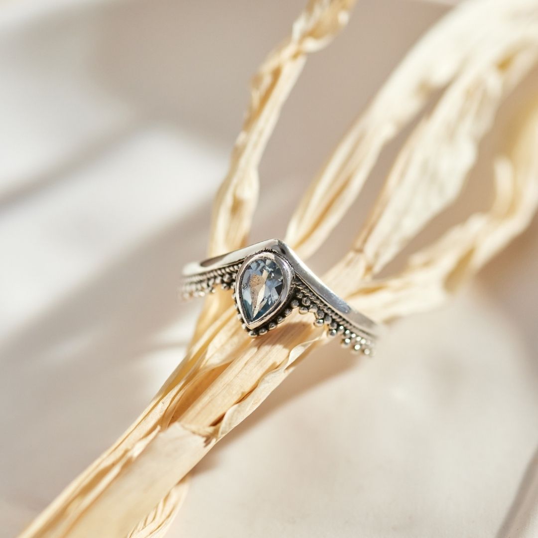 Tiara Topas Ring Silber