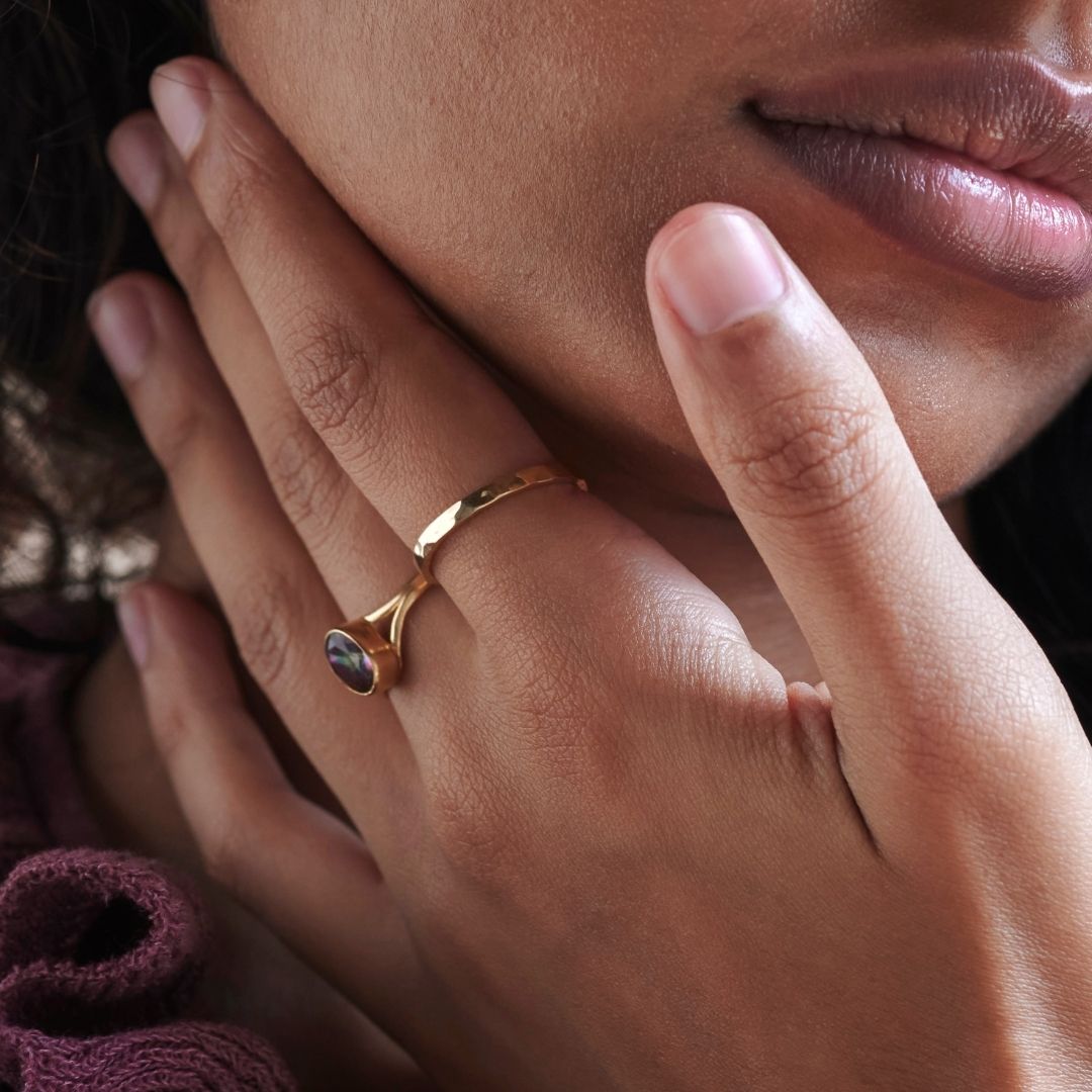 Moon Onyx Ring Golden Set